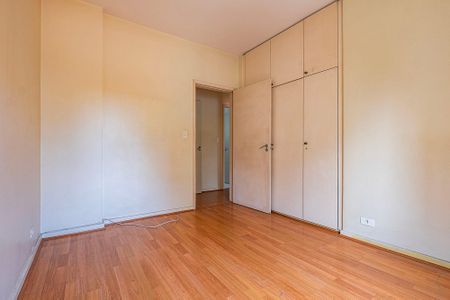 Apartamento à venda com 145m², 4 quartos e 1 vaga Apartamento à venda com 145m², 4 quartos e 1 vagaQuarto 3