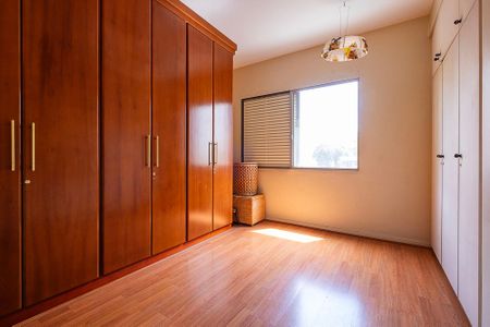 Apartamento à venda com 145m², 4 quartos e 1 vaga Apartamento à venda com 145m², 4 quartos e 1 vagaQuarto 2