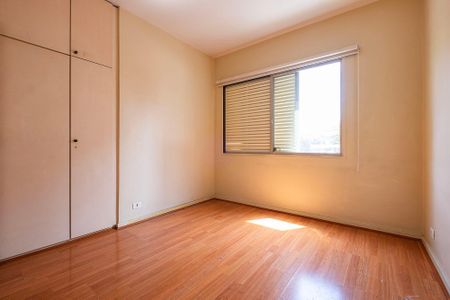 Apartamento à venda com 145m², 4 quartos e 1 vaga Apartamento à venda com 145m², 4 quartos e 1 vagaQuarto 3