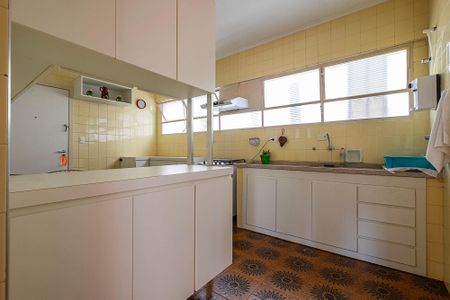 Apartamento à venda com 145m², 4 quartos e 1 vaga Apartamento à venda com 145m², 4 quartos e 1 vagaCozinha