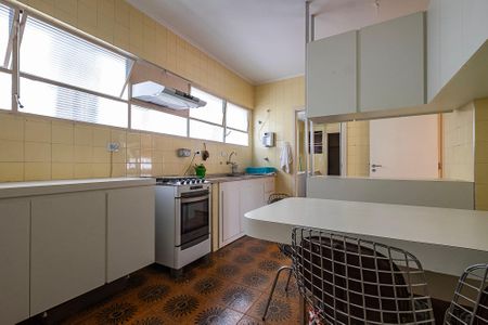 Apartamento à venda com 145m², 4 quartos e 1 vaga Apartamento à venda com 145m², 4 quartos e 1 vagaCozinha