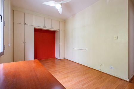 Apartamento à venda com 145m², 4 quartos e 1 vaga Apartamento à venda com 145m², 4 quartos e 1 vagaSuíte