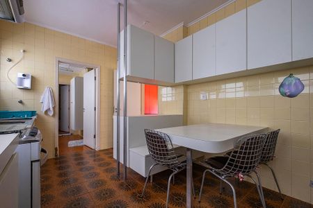 Apartamento à venda com 145m², 4 quartos e 1 vaga Apartamento à venda com 145m², 4 quartos e 1 vagaCozinha