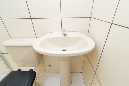 Casa à venda com 520m², 5 quartos e 7 vagasBanheiro da Suíte 2