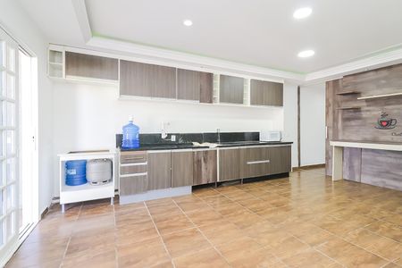 Casa à venda com 520m², 5 quartos e 7 vagasCozinha
