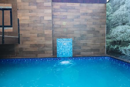 Casa à venda com 520m², 5 quartos e 7 vagasÁrea comum - Piscina