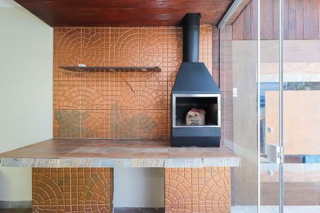 Casa à venda com 520m², 5 quartos e 7 vagasChurrasqueira