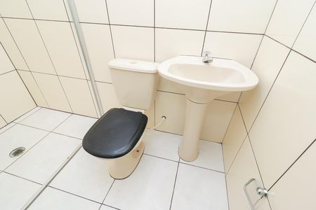 Casa à venda com 520m², 5 quartos e 7 vagasBanheiro da Suíte 2