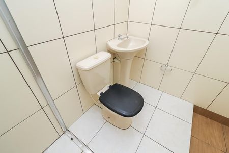 Casa à venda com 520m², 5 quartos e 7 vagasBanheiro da Suíte 2