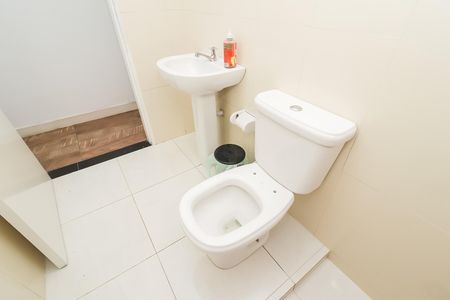 Casa à venda com 520m², 5 quartos e 7 vagasBanheiro Social