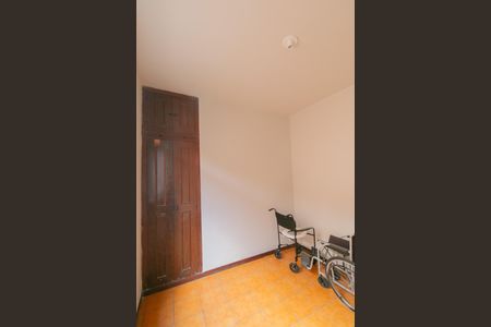 Casa à venda com 400m², 4 quartos e 3 vagas Casa à venda com 400m², 4 quartos e 3 vagasSala 2