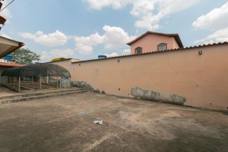 Casa à venda com 400m², 4 quartos e 3 vagas Casa à venda com 400m², 4 quartos e 3 vagasÁrea Externa