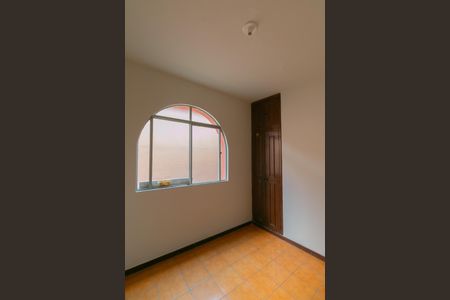 Casa à venda com 400m², 4 quartos e 3 vagas Casa à venda com 400m², 4 quartos e 3 vagasSala 2