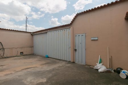 Casa à venda com 400m², 4 quartos e 3 vagas Casa à venda com 400m², 4 quartos e 3 vagasÁrea Externa