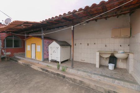 Casa à venda com 400m², 4 quartos e 3 vagas Casa à venda com 400m², 4 quartos e 3 vagasÁrea Externa