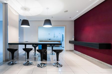 Apartamento à venda com 73m², 2 quartos e 1 vagaÁrea comum