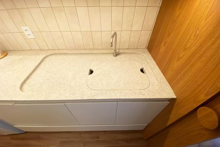 Apartamento à venda com 74m², 2 quartos e 1 vaga Apartamento à venda com 74m², 2 quartos e 1 vagaÁrea de Serviço