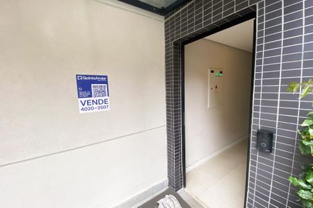 Apartamento à venda com 74m², 2 quartos e 1 vaga Apartamento à venda com 74m², 2 quartos e 1 vagaPlaca