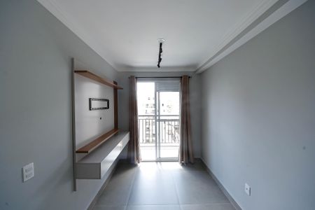 Sala/Cozinha de apartamento para alugar com 1 quarto, 28m² em Vila Tolstoi, São Paulo