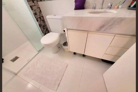 Banheiro de apartamento à venda com 3 quartos, 96m² em Baeta Neves, São Bernardo do Campo