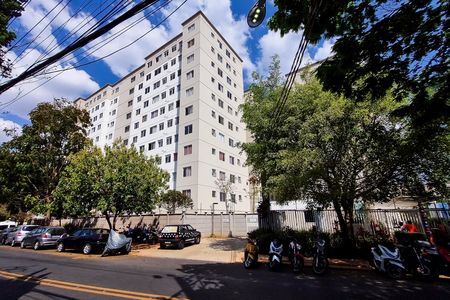 Apartamento à venda com 41m², 2 quartos e sem vaga Apartamento à venda com 41m², 2 quartos e sem vagaFachada