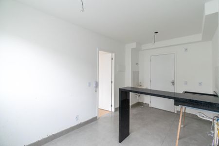 Sala de apartamento à venda com 1 quarto, 28m² em Jardim Oriental, São Paulo