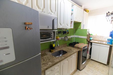 Apartamento à venda com 50m², 2 quartos e 1 vaga Apartamento à venda com 50m², 2 quartos e 1 vagaCozinha e Área de Serviço