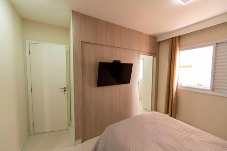Apartamento para alugar com 76m², 2 quartos e 1 vagaSuíte