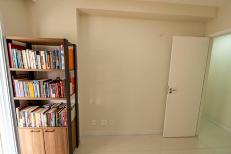Apartamento para alugar com 76m², 2 quartos e 1 vagaQuarto
