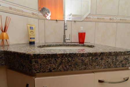 Apartamento à venda com 100m², 3 quartos e 1 vaga Apartamento à venda com 100m², 3 quartos e 1 vagaBanheiro