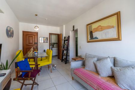 Apartamento à venda com 72m², 2 quartos e 1 vaga Apartamento à venda com 72m², 2 quartos e 1 vagaSala
