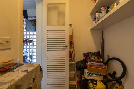 Apartamento à venda com 72m², 2 quartos e 1 vaga Apartamento à venda com 72m², 2 quartos e 1 vagaQuarto de Serviço