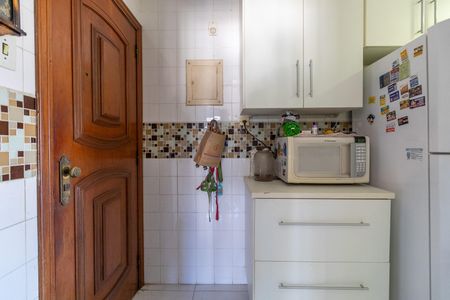 Apartamento à venda com 72m², 2 quartos e 1 vaga Apartamento à venda com 72m², 2 quartos e 1 vagaCozinha
