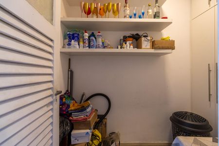 Apartamento à venda com 72m², 2 quartos e 1 vaga Apartamento à venda com 72m², 2 quartos e 1 vagaQuarto de Serviço