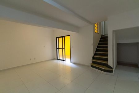 Sala de casa para alugar com 2 quartos, 80m² em Nova Petrópolis, São Bernardo do Campo