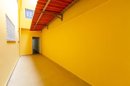 Casa para alugar com 80m², 2 quartos e 1 vagaQuintal