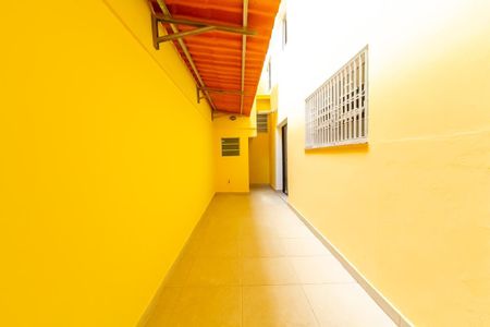 Casa para alugar com 80m², 2 quartos e 1 vagaQuintal