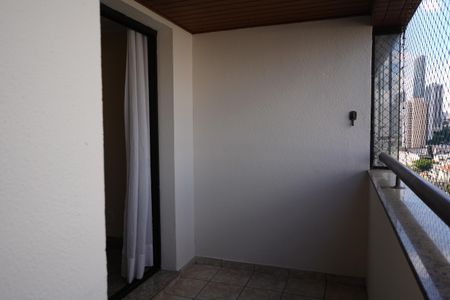 Apartamento à venda com 90m², 3 quartos e 2 vagasSacada da Sala