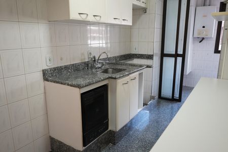 Apartamento à venda com 90m², 3 quartos e 2 vagasCozinha