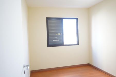 Apartamento à venda com 90m², 3 quartos e 2 vagasQuarto 2