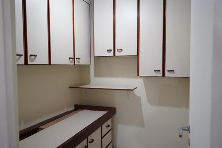 Apartamento à venda com 90m², 3 quartos e 2 vagasQuarto de Serviço