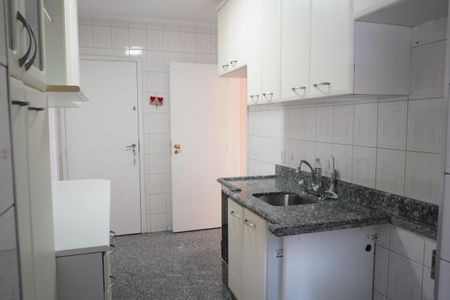 Apartamento à venda com 90m², 3 quartos e 2 vagasCozinha