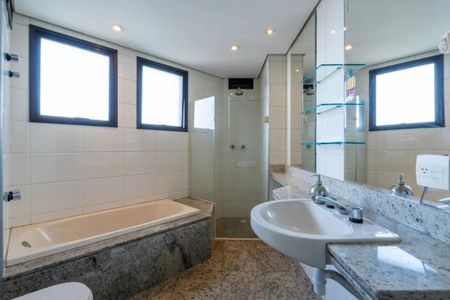 Apartamento à venda com 220m², 3 quartos e 4 vagas Apartamento à venda com 220m², 3 quartos e 4 vagasFoto 20