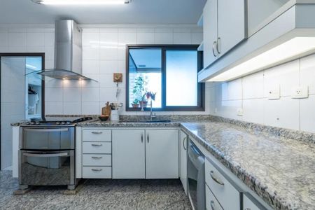 Apartamento à venda com 220m², 3 quartos e 4 vagas Apartamento à venda com 220m², 3 quartos e 4 vagasFoto 03