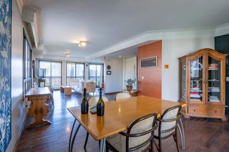 Apartamento à venda com 220m², 3 quartos e 4 vagas Apartamento à venda com 220m², 3 quartos e 4 vagasFoto 11