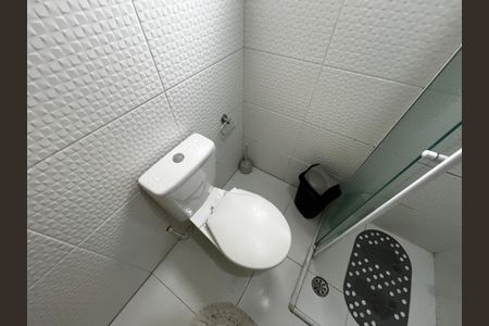 Apartamento à venda com 45m², 2 quartos e sem vaga Apartamento à venda com 45m², 2 quartos e sem vagaBanheiro