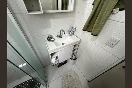 Apartamento à venda com 45m², 2 quartos e sem vaga Apartamento à venda com 45m², 2 quartos e sem vagaBanheiro