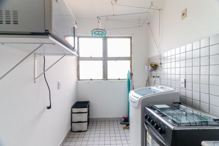 Apartamento para alugar com 65m², 3 quartos e 1 vaga Apartamento para alugar com 65m², 3 quartos e 1 vagaCozinha e Área de Serviço