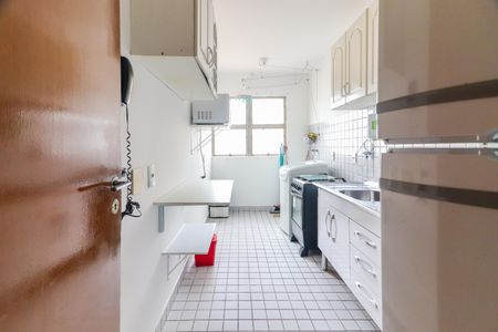 Apartamento para alugar com 65m², 3 quartos e 1 vaga Apartamento para alugar com 65m², 3 quartos e 1 vagaCozinha e Área de Serviço
