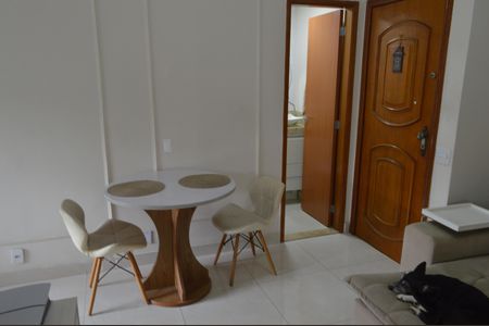 Apartamento para alugar com 60m², 1 quarto e 1 vagaSala